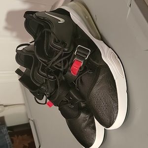 Nike Air Force 270 'Black/White'